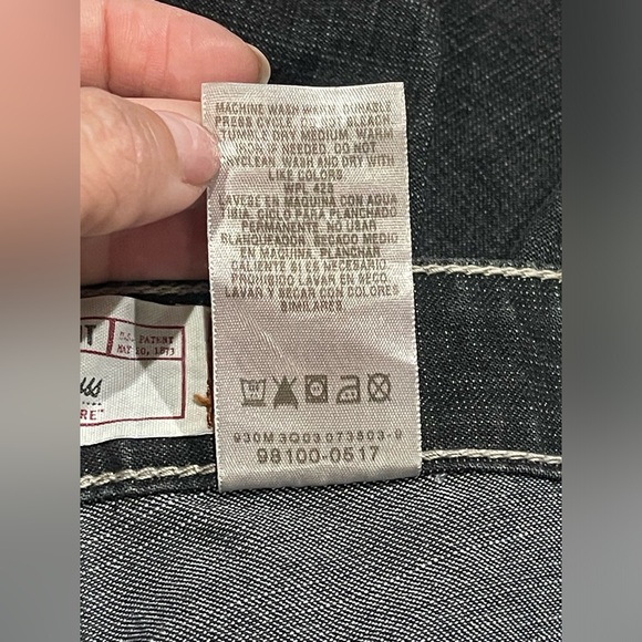 Levi's Women Low Rise Boot Cut Comfortable Black Denim Junior 13L NEW - Picture 8 of 8